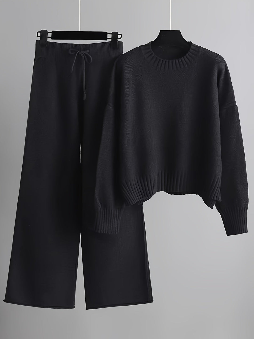 Kim | Women’s knit set with relaxed fit and versatile styling