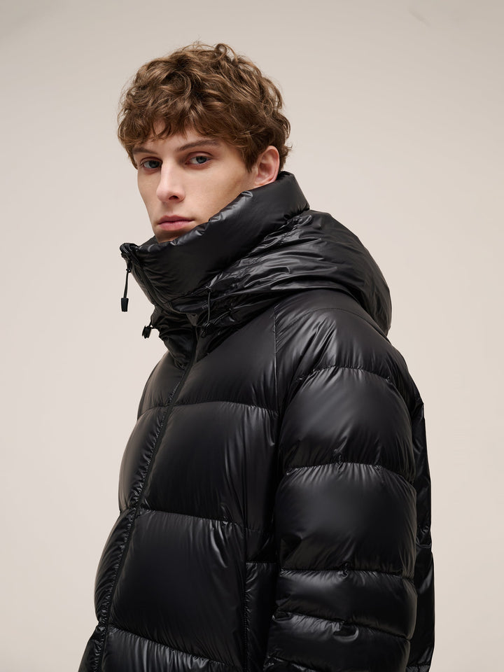 Zennah | Women’s hooded winter jacket with a streamlined, weather-ready silhouette