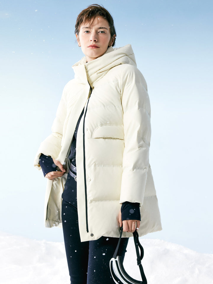 Saelyn | Women’s thermal hooded winter coat with a streamlined, weather-ready silhouette