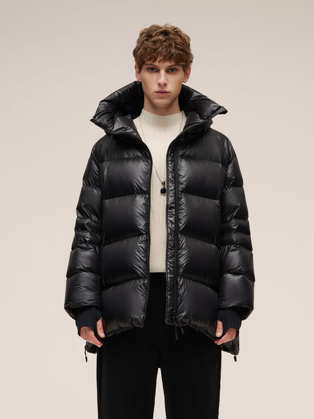 Zennah | Women’s hooded winter jacket with a streamlined, weather-ready silhouette