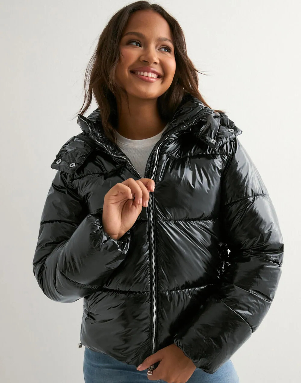 Kora | Women’s glossy puffer jacket with hood