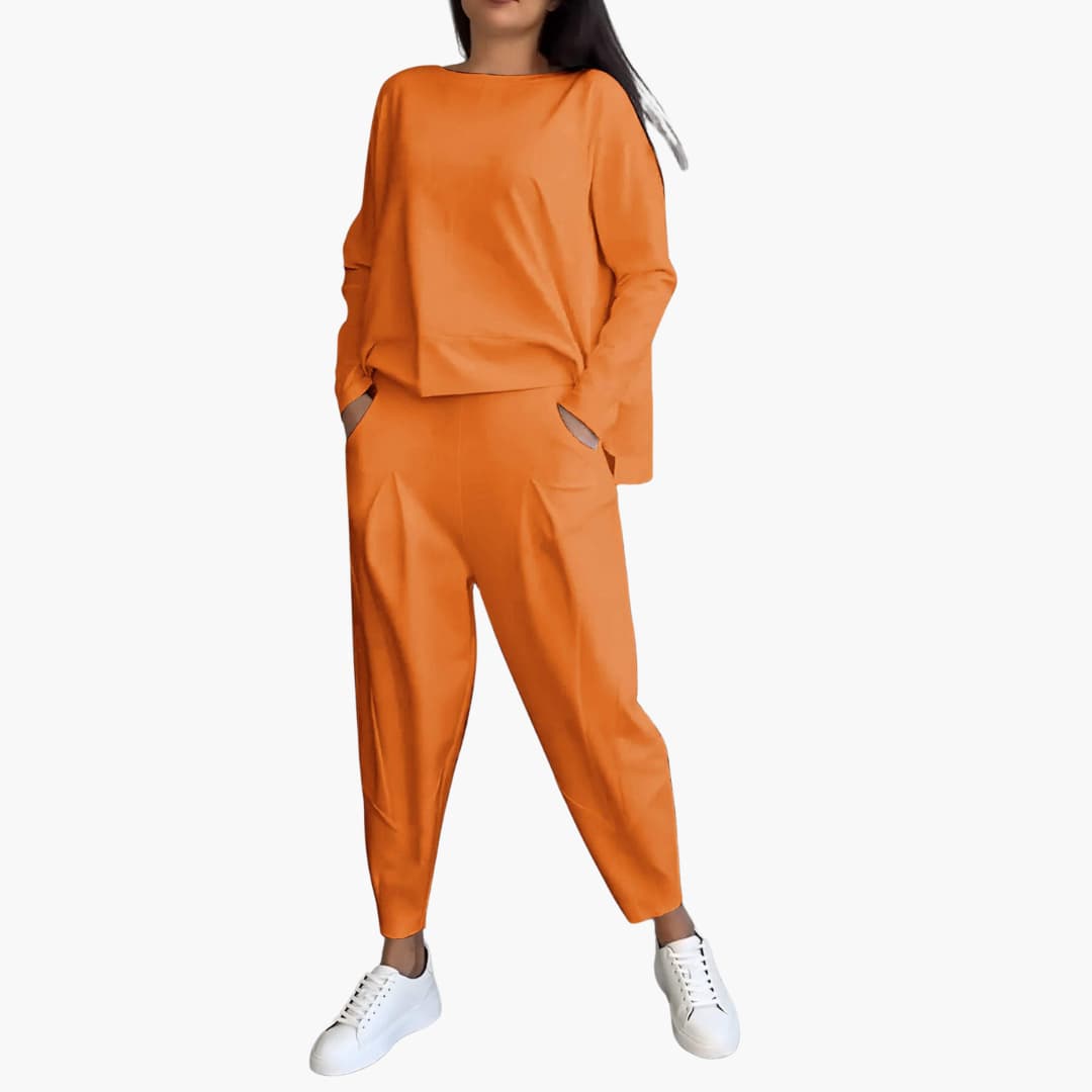 Pat | Women’s two-piece set with long-sleeve top and high-waist trousers