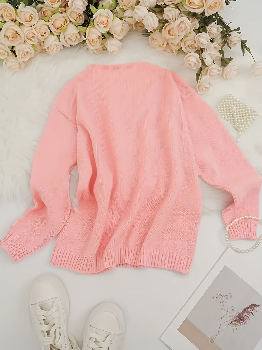 Dea | Women’s sweater with timeless design and versatile fit