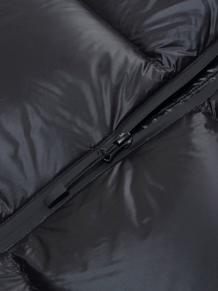 Zennah | Women’s hooded winter jacket with a streamlined, weather-ready silhouette