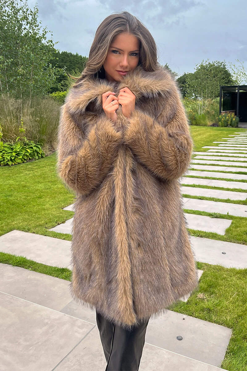 Haley | Women’s long faux fur coat with collar and snap front