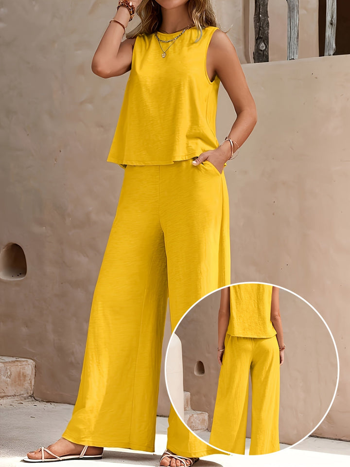 Femke | Sleeveless top & wide-leg trousers set