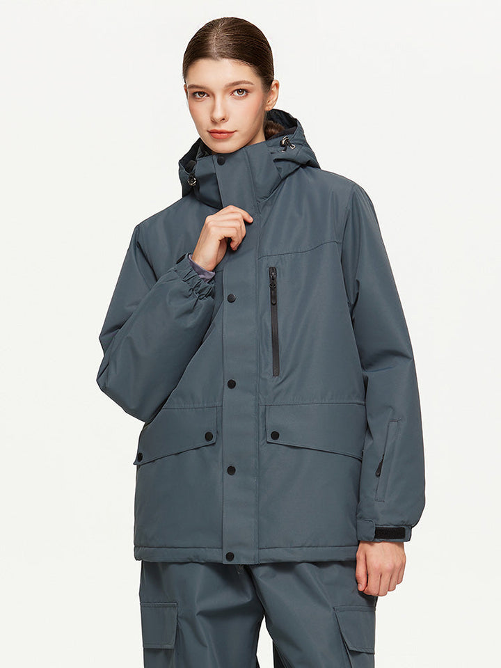 Ravy | Women’s modern mountain jacket with a structured alpine silhouette