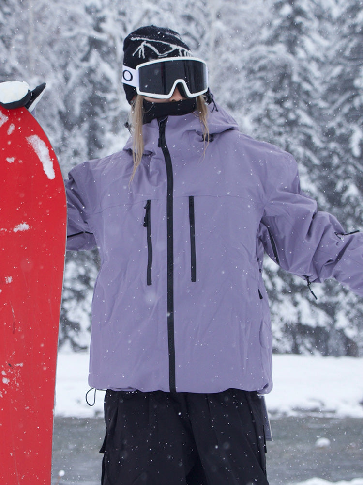 Ivrie | Women’s modern mountain snow jacket with a structured alpine silhouette