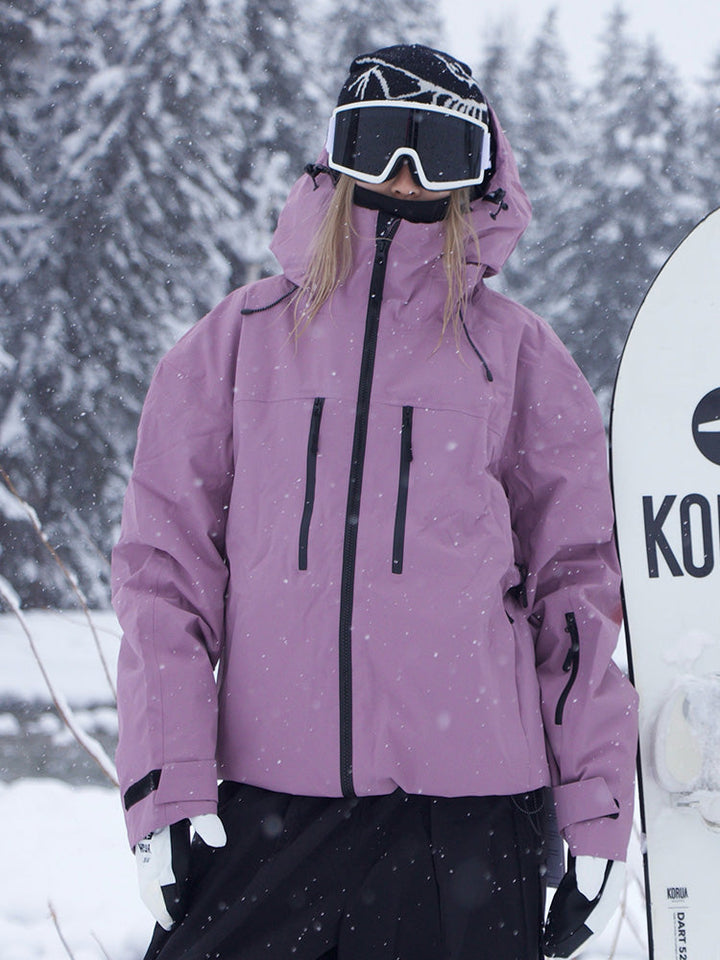 Ivrie | Women’s modern mountain snow jacket with a structured alpine silhouette