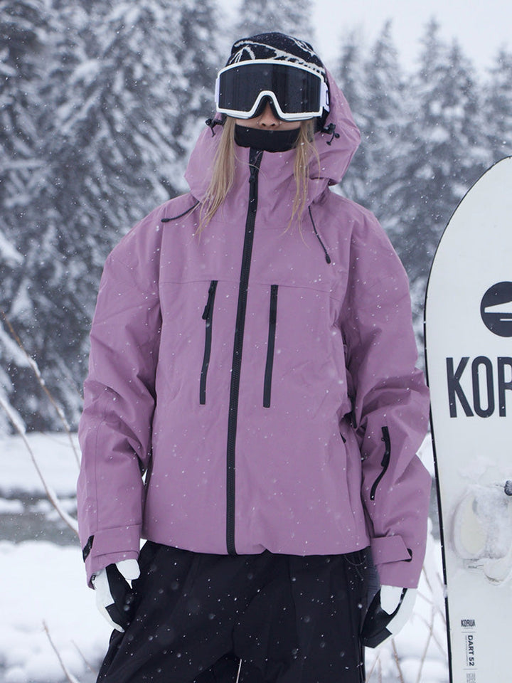 Ivrie | Women’s modern mountain snow jacket with a structured alpine silhouette
