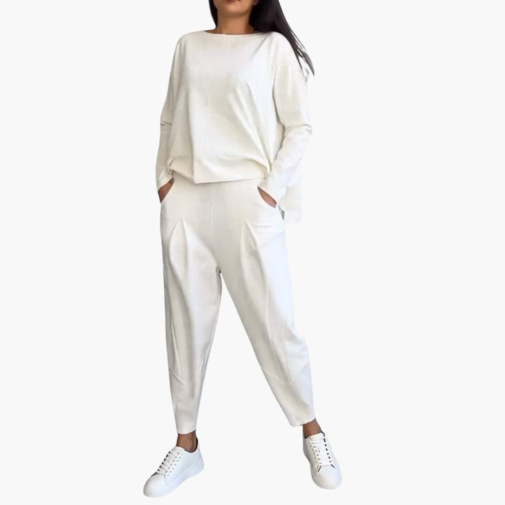 Pat | Women’s two-piece set with long-sleeve top and high-waist trousers