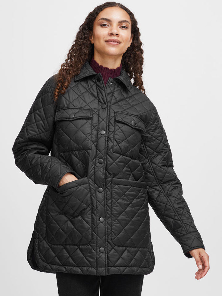 Zhuri | Women’s diamond quilted jacket with multiple front pockets