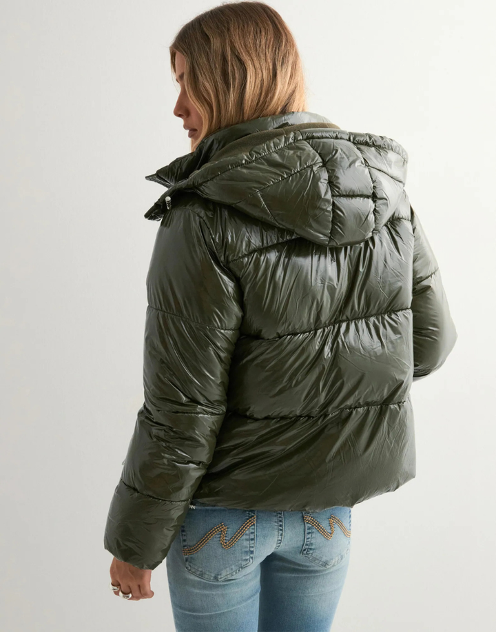 Kora | Women’s glossy puffer jacket with hood