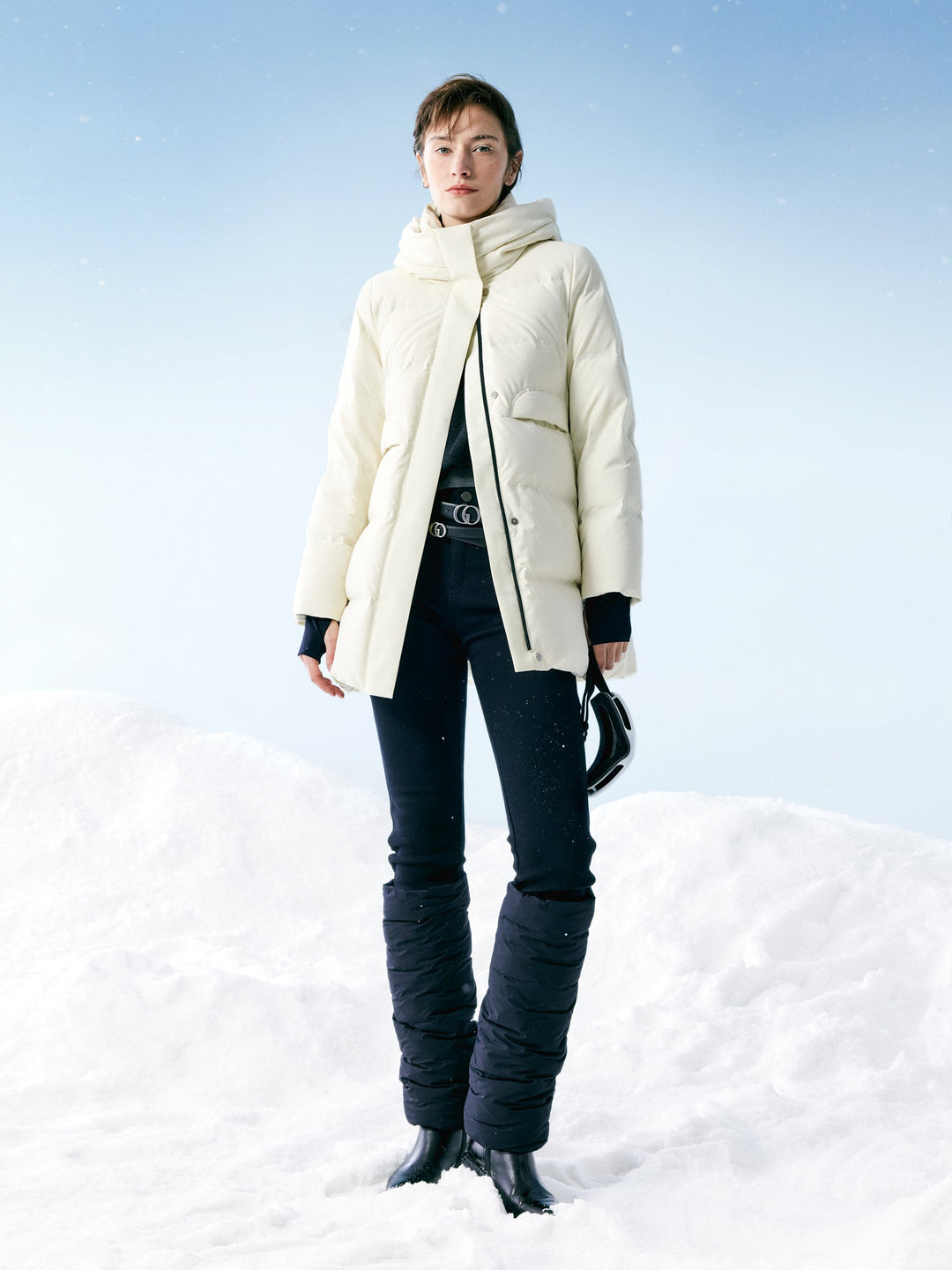 Saelyn | Women’s thermal hooded winter coat with a streamlined, weather-ready silhouette