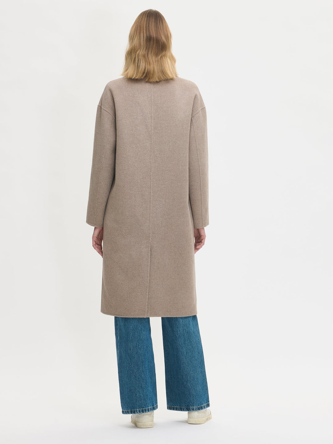 Lynne | Women’s long wool coat with a straight silhouette
