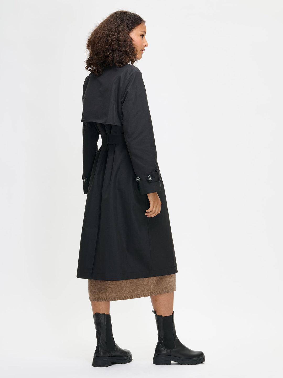 Quinn | Women’s classic double-breasted trench coat with belt
