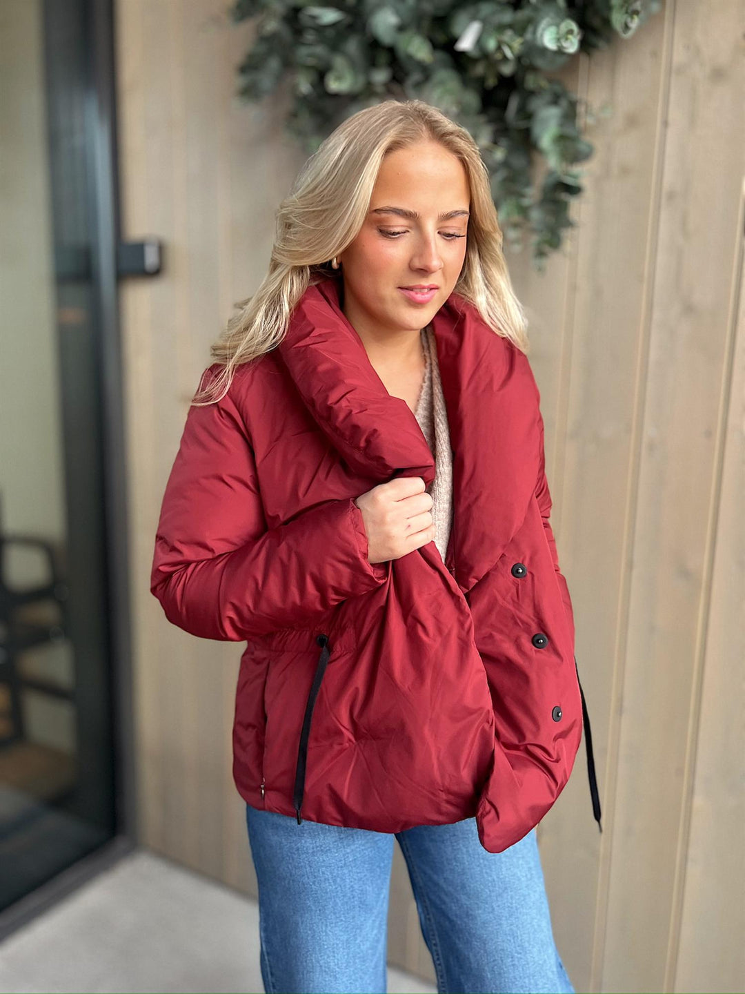 Azari | Women’s short wrap-style puffer jacket with soft quilted shaping