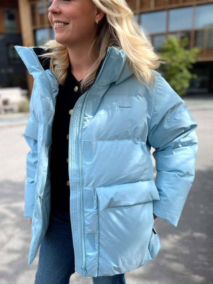 Kelwyn | Women’s mid-length winter jacket with an oversized structured silhouette