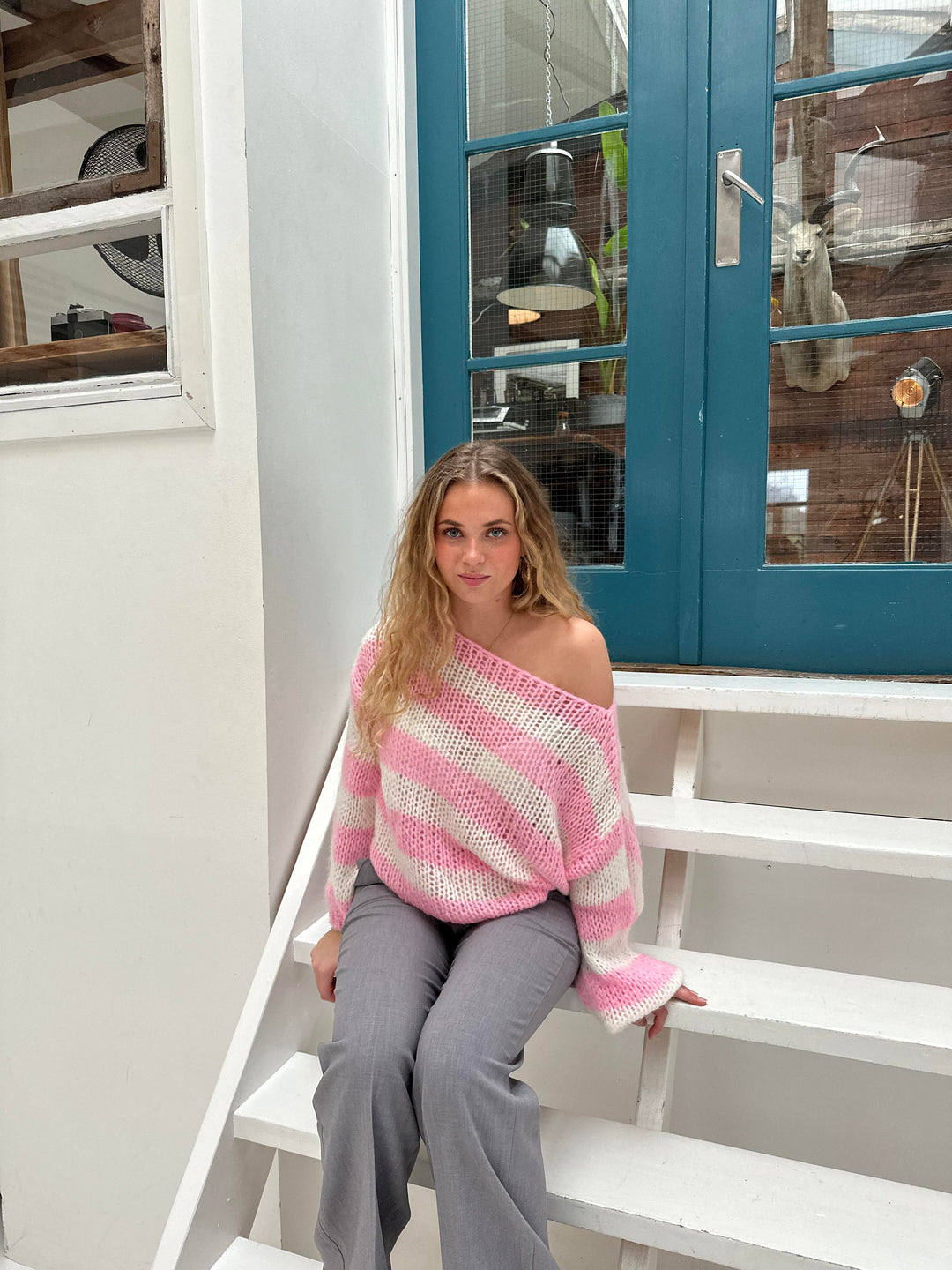 Harper | Women’s oversized knit sweater with round neck and wide sleeves