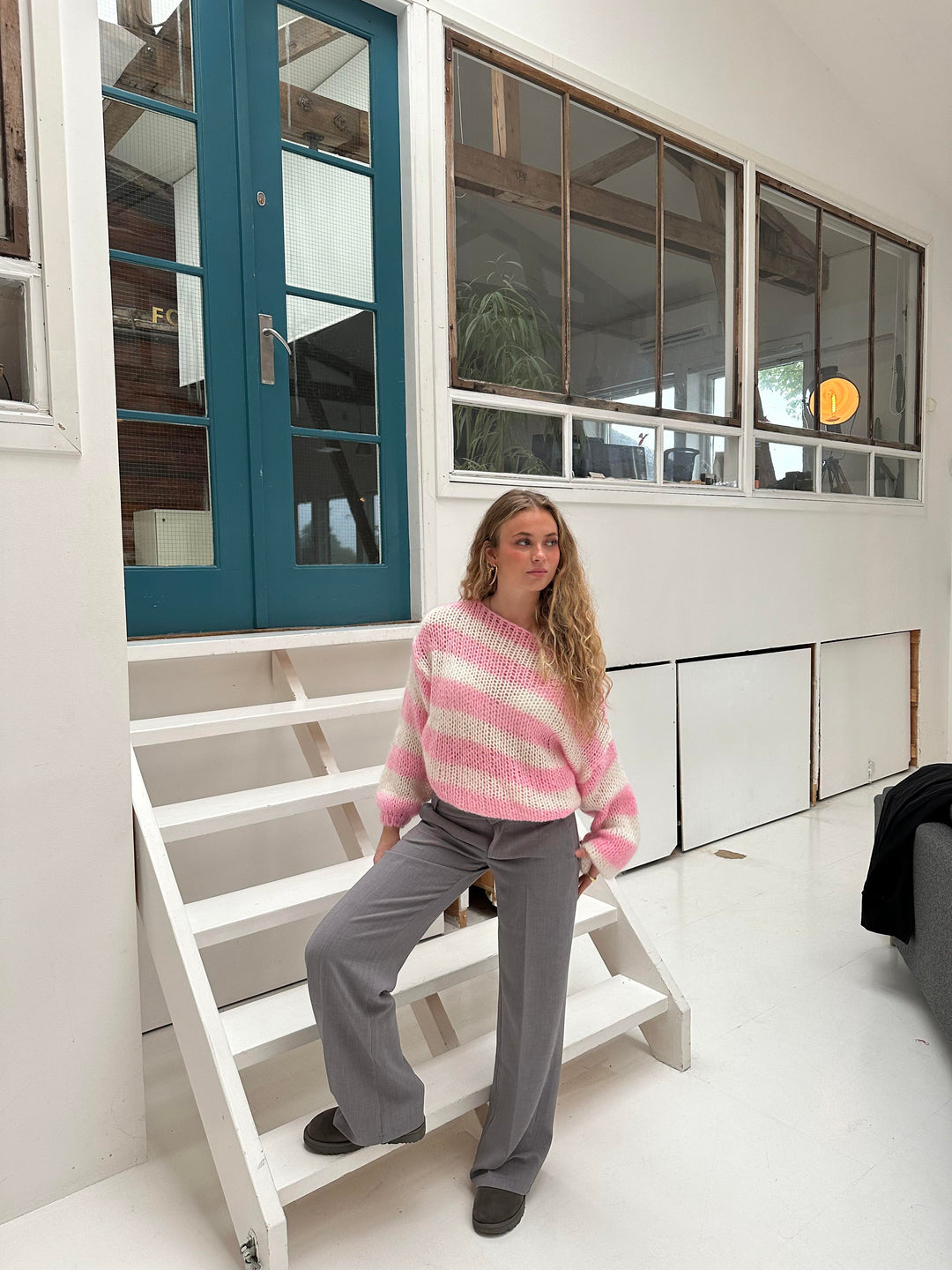 Harper | Women’s oversized knit sweater with round neck and wide sleeves