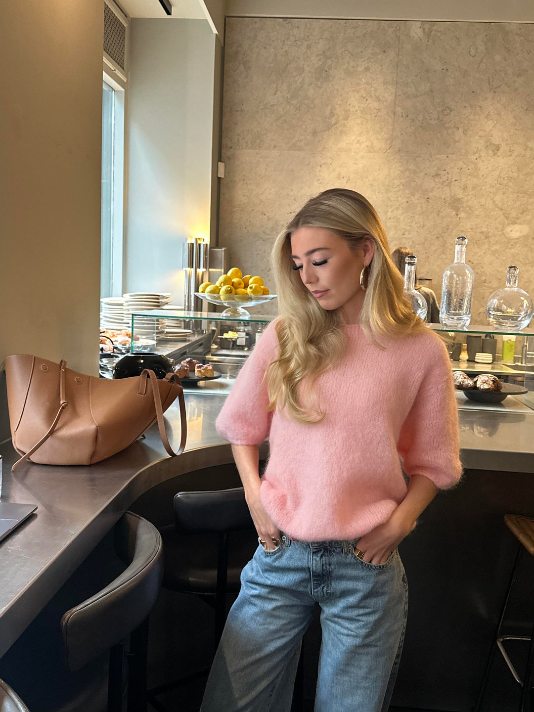 Florence | Women’s knitted sweater with t-shirt fit and round neckline