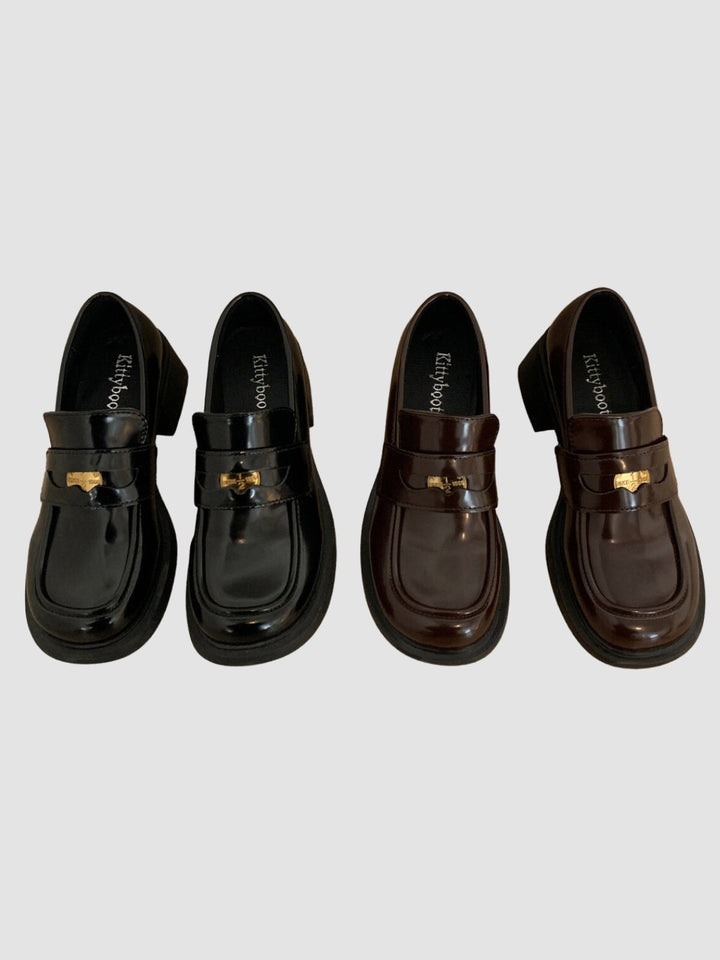 Shaira | Women’s short shoes with round toe and square heel