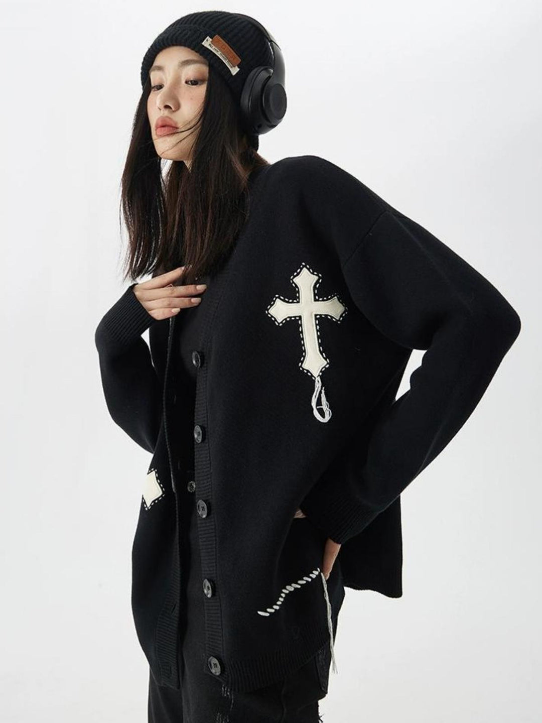 Aubree | Women’s jacquard knit cardigan with v-neck and button closure