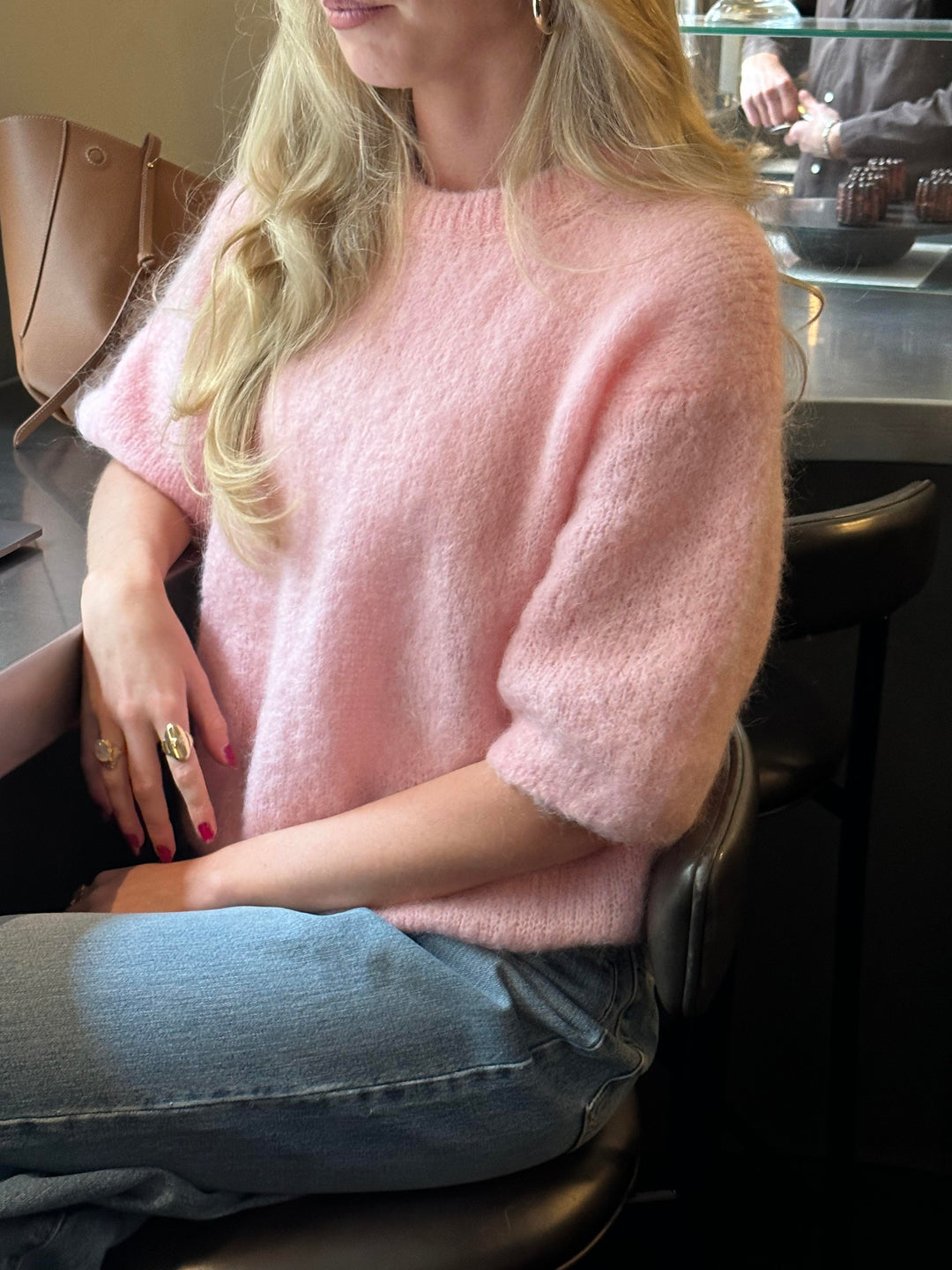 Florence | Women’s knitted sweater with t-shirt fit and round neckline