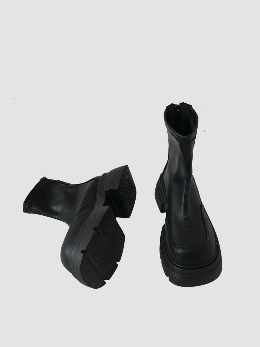 Melody | Women’s short boots with round toe and platform sole