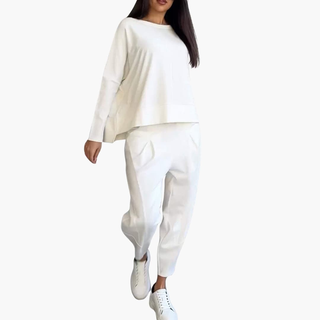 Pat | Women’s two-piece set with long-sleeve top and high-waist trousers