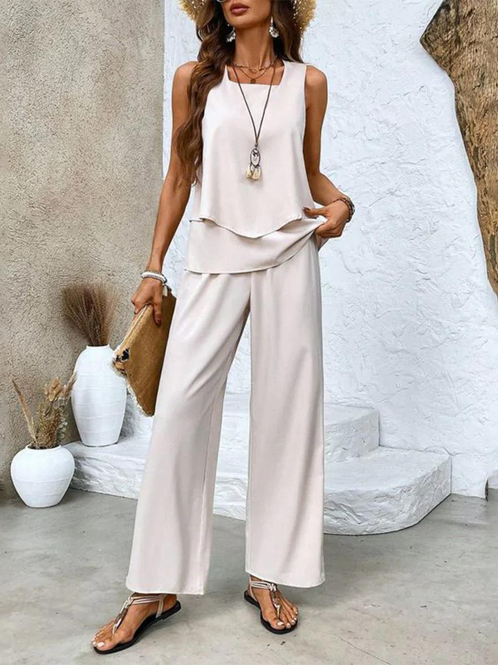 Elara | Women's two-piece set with soft drape and leaf print