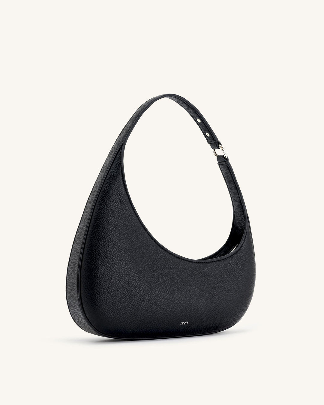 Joana | Structured shoulder bag with gold hardware