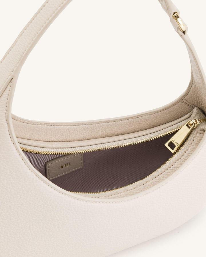 Joana | Structured shoulder bag with gold hardware