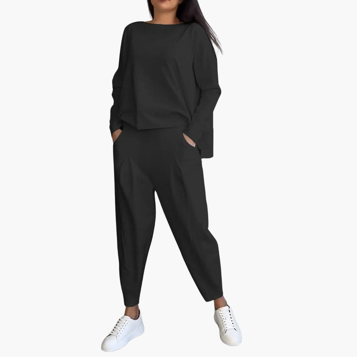 Pat | Women’s two-piece set with long-sleeve top and high-waist trousers