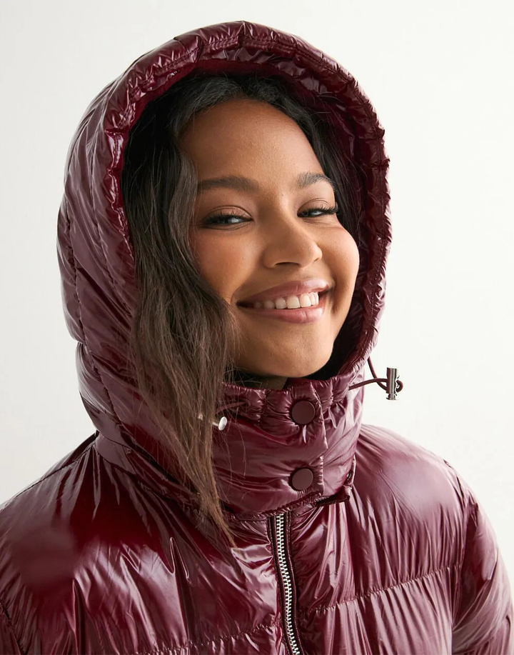 Kora | Women’s glossy puffer jacket with hood