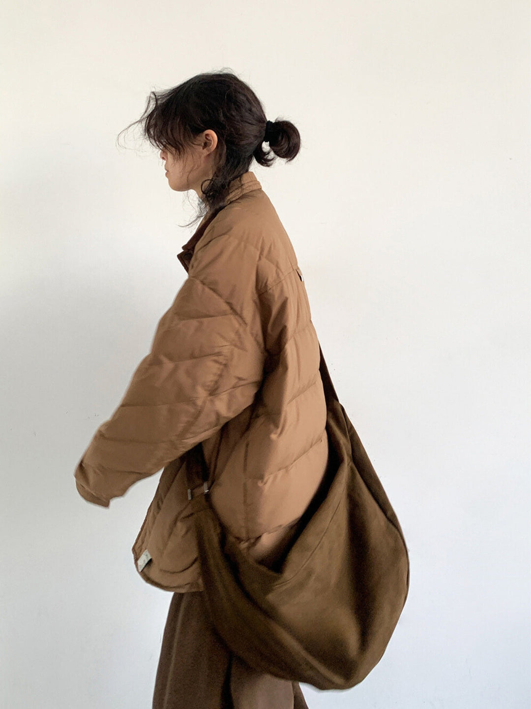 Reynalyn | Women’s medium shoulder bag with zipper closure and adjustable strap