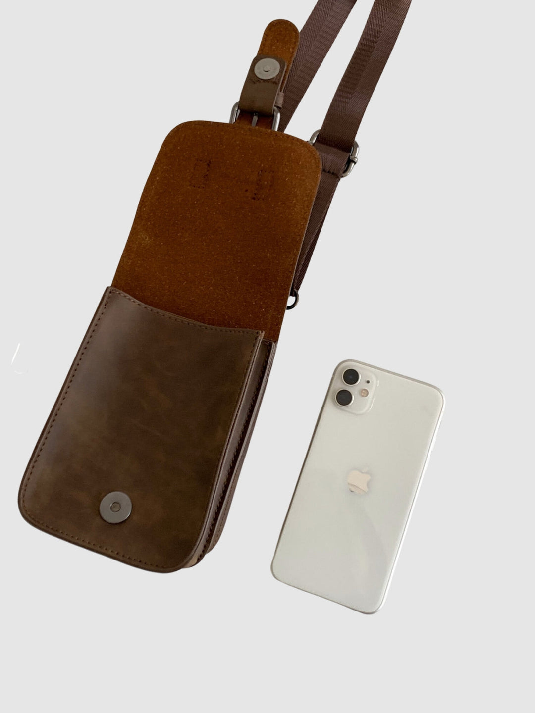 Karina | Women’s crossbody bag with buckle closure and compact design