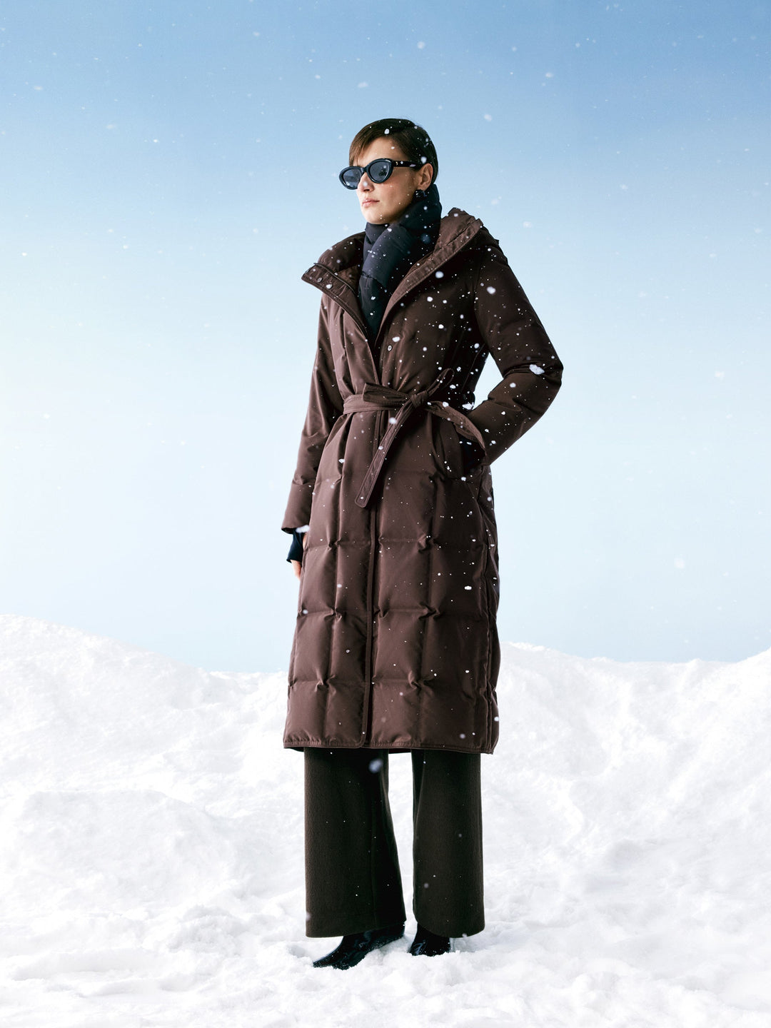Maci | Women’s long hooded quilted coat with adjustable waist belt