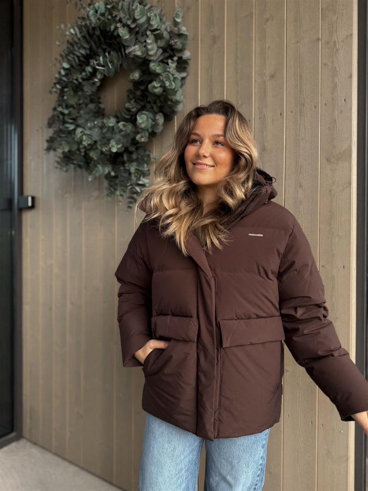 Fennah | Women’s hip-length jacket with quilted shaping and front pocket detailing