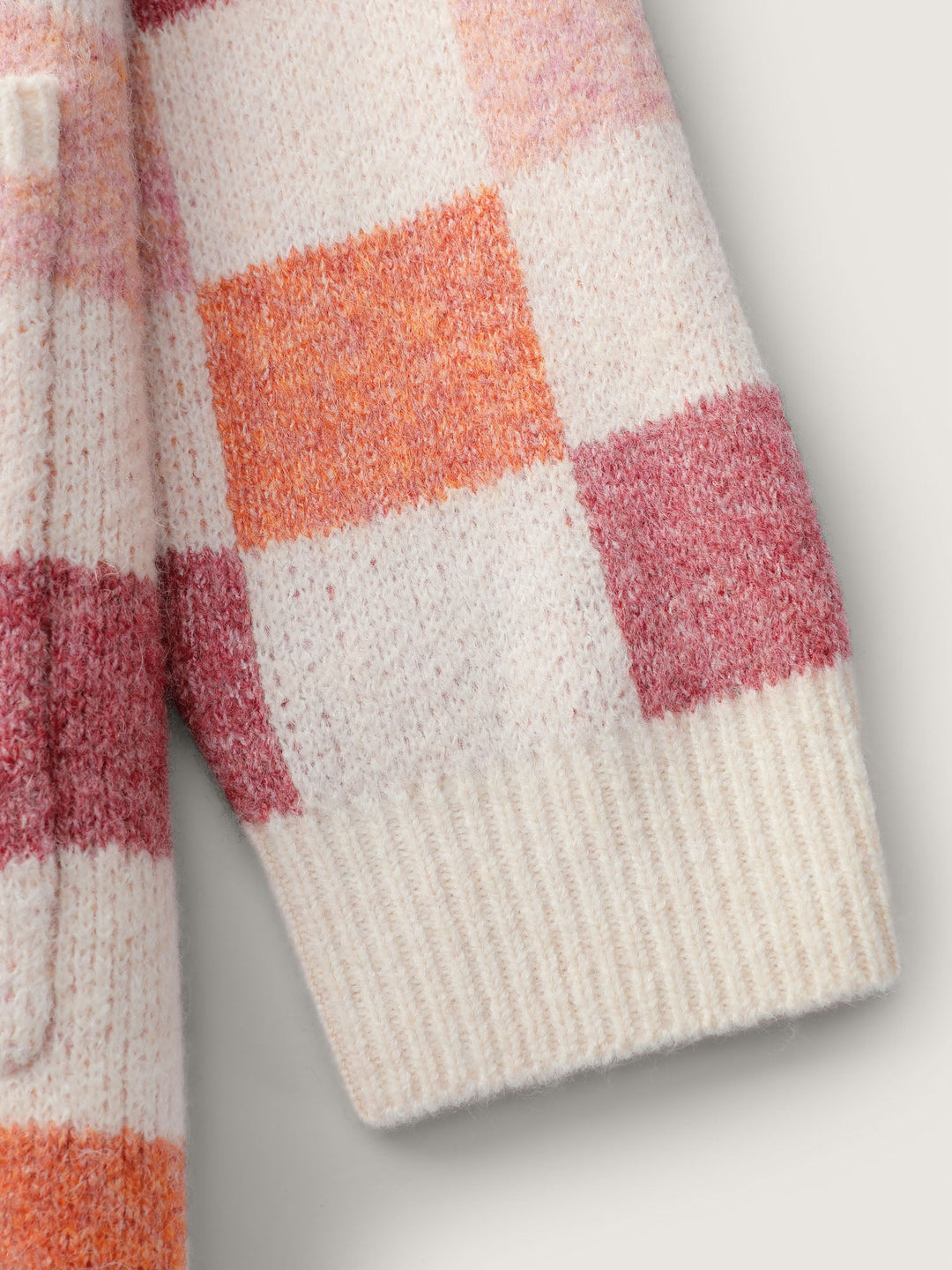 Samina | Women’s checkered contrast knit cardigan