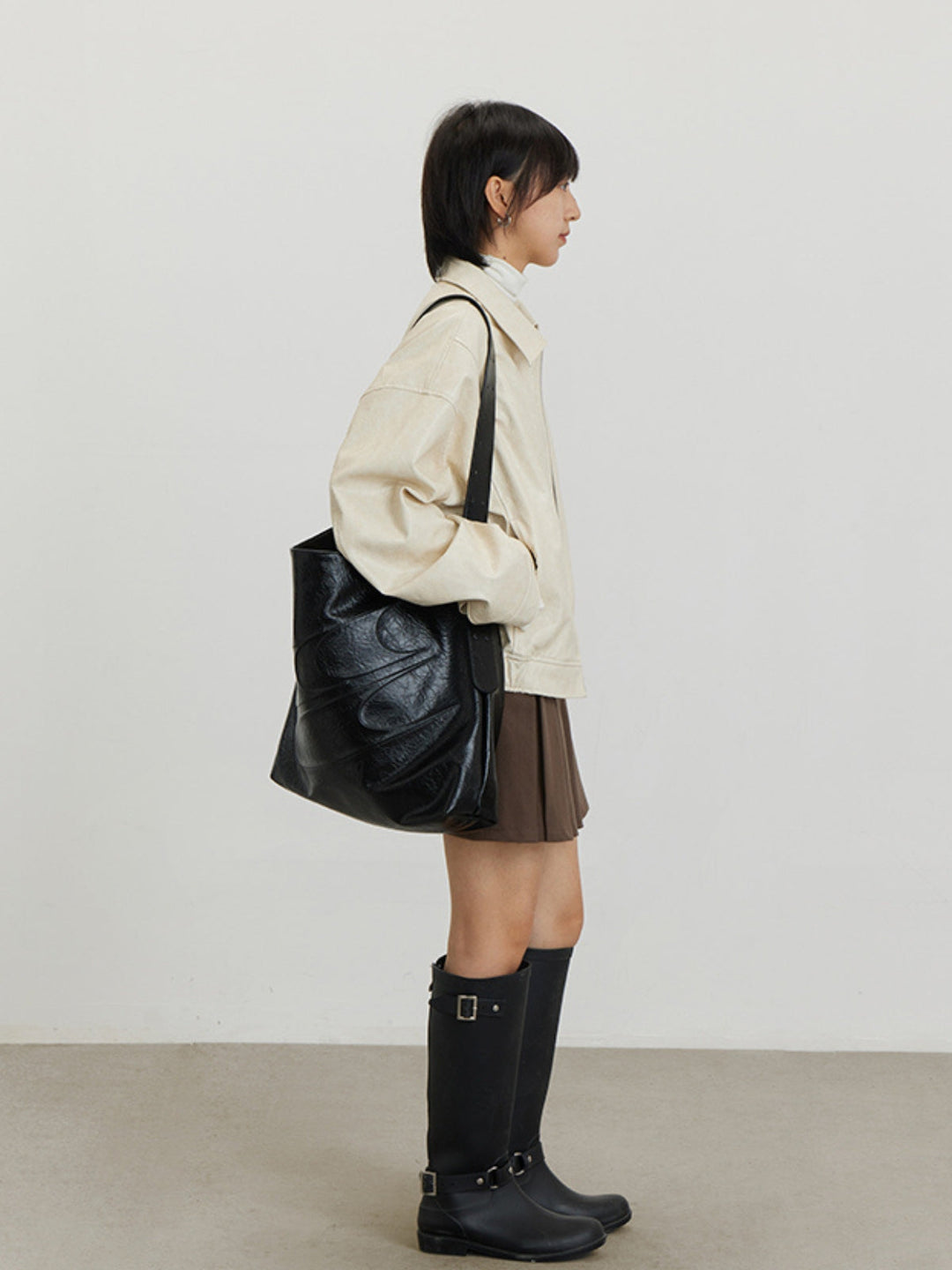 Ainsley | Women’s large shoulder bag with zipper closure and canvas texture