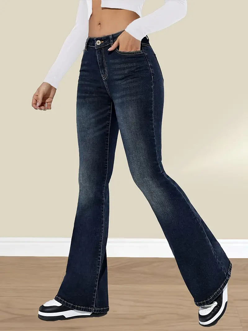 Zoe | Women’s slim flare jeans with modern cut and versatile style