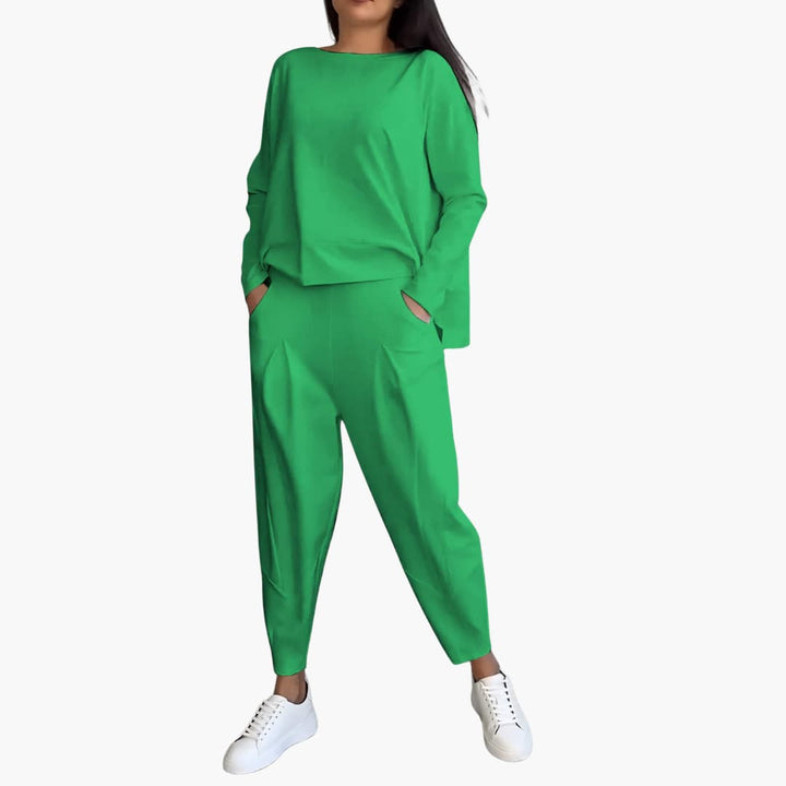 Pat | Women’s two-piece set with long-sleeve top and high-waist trousers