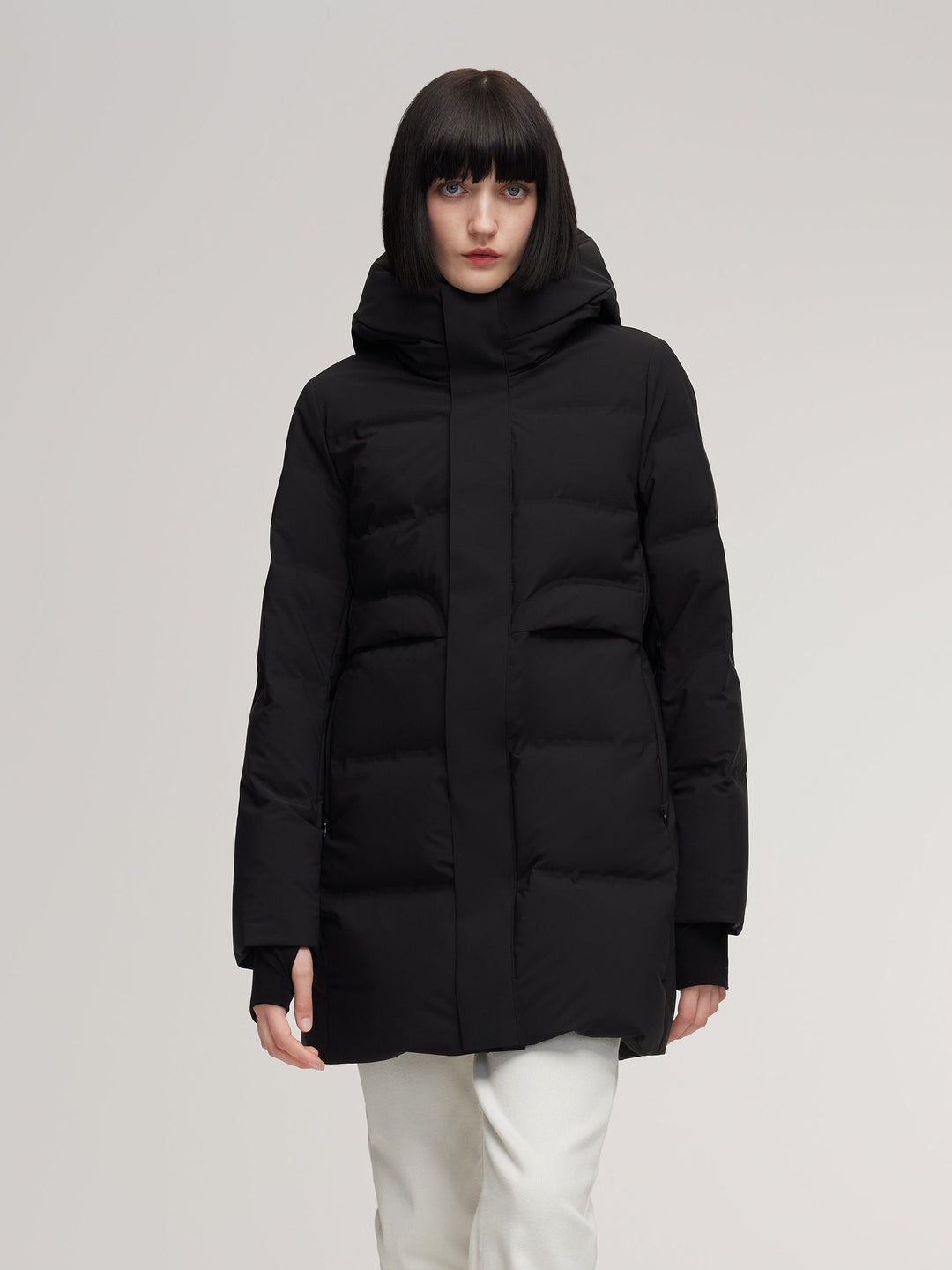 Saelyn | Women’s thermal hooded winter coat with a streamlined, weather-ready silhouette