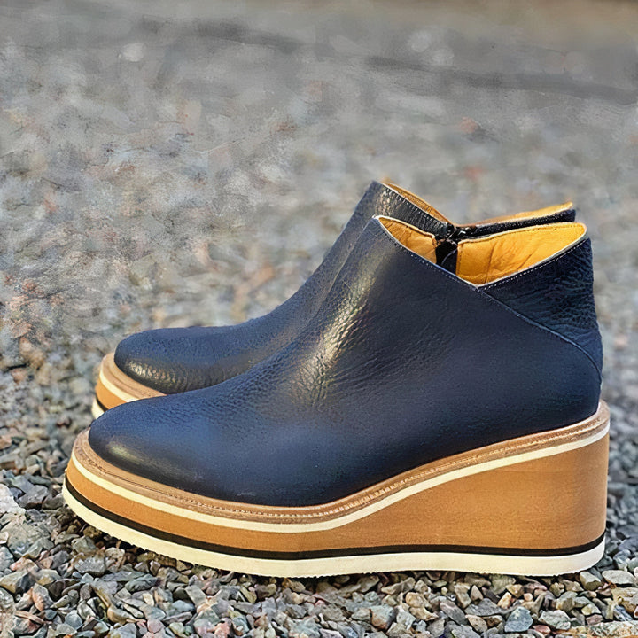 Aubriella | Women’s ankle boots with side panel