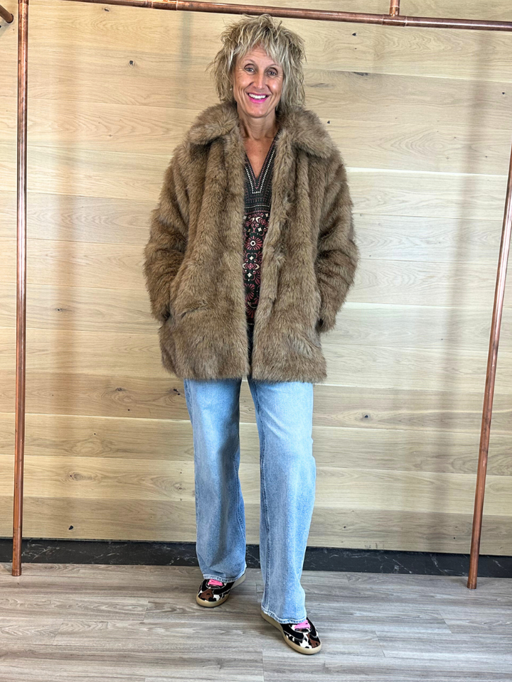 Jeonica | Women’s faux fur coat