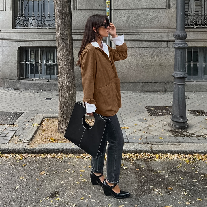 Rose | Women’s oversized coat with classic collar and layered fit