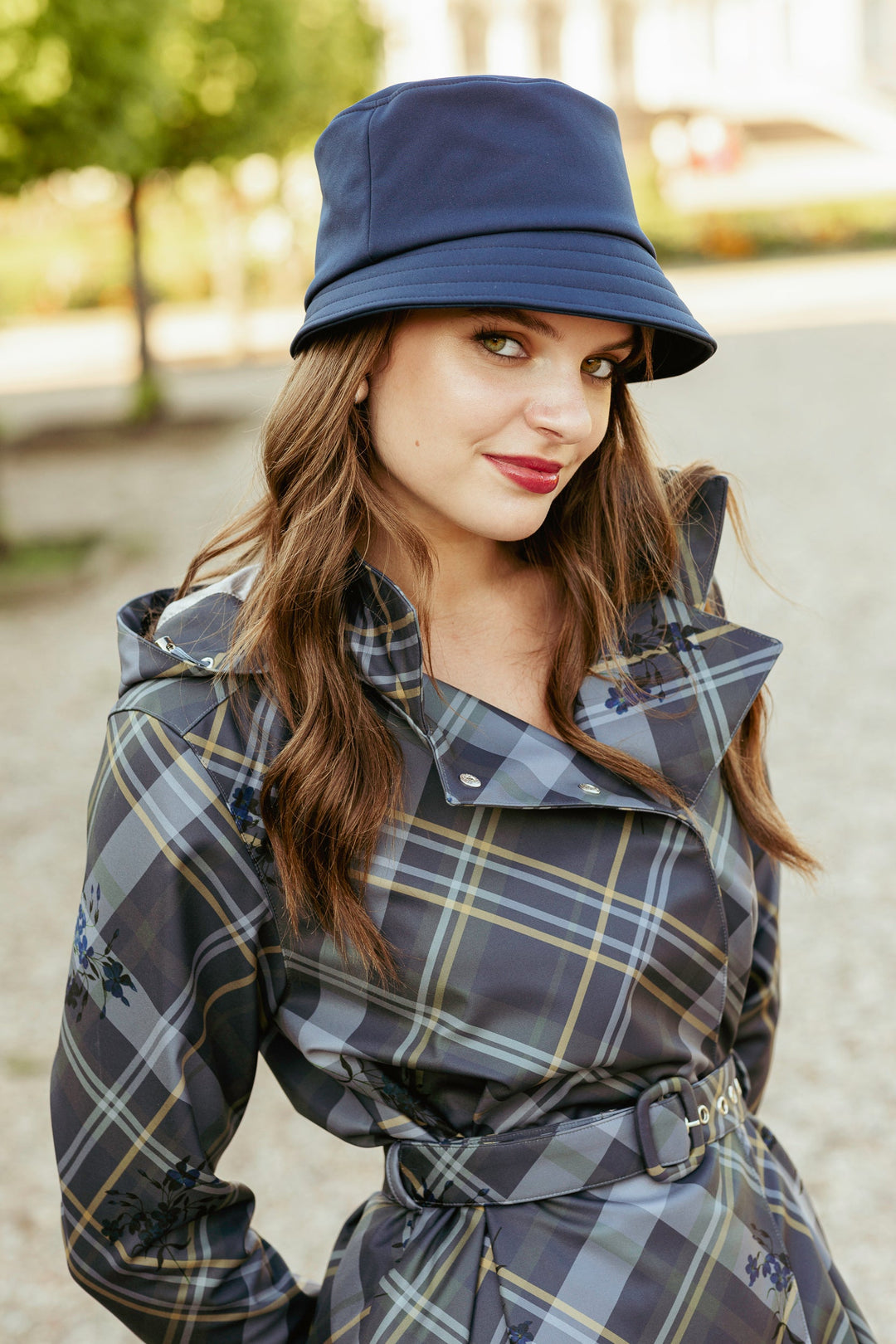 Xiana | Women’s water-resistant bucket hat with soft cotton lining
