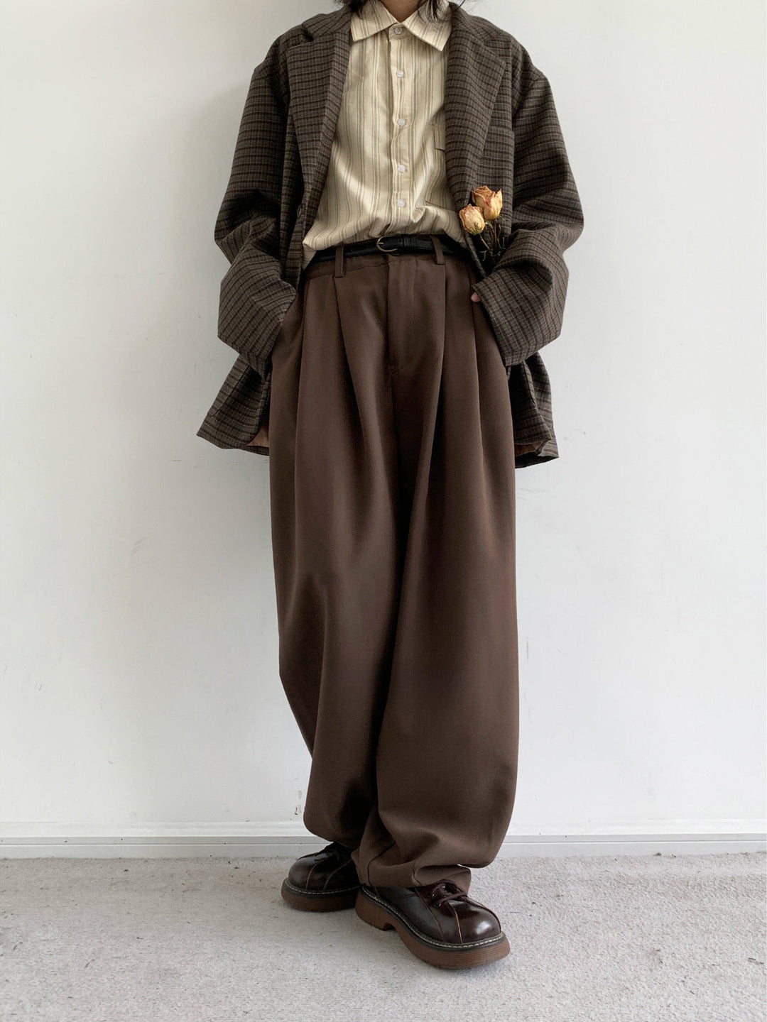 Mitch | Women’s wide-leg trousers with pleated front and relaxed cut