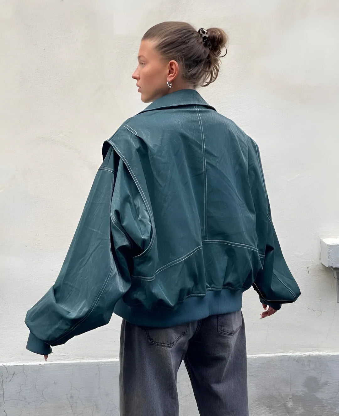 Rory | Women’s jacket with oversized fit and contrast stitching